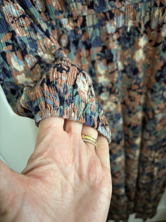 Emily Wonder Dusty Multicolor Floral Long Sleeve 3-tier Maxi Dress Size Small - Picture 4 of 12